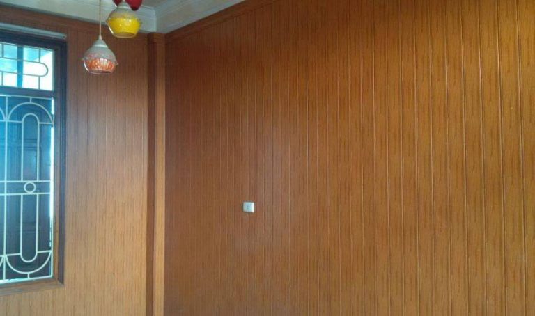 Hoàn thiện sau khi lắp ván nhựa ốp tường chống ẩm .